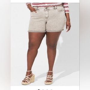 NWT Torrid Boyfriend Shorts Stretch High-Rise 2X
